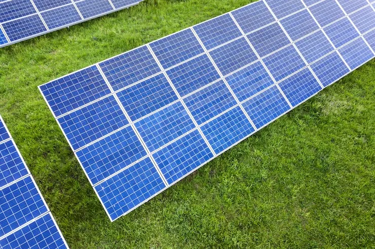 Understanding Solar Inverters, Batteries, and Charge Controllers